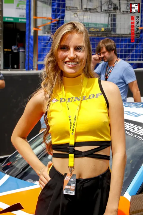 ADAC Total 24h Nürburgring Falken Grid Girls 2019