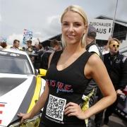 24H Nurburgring 2016 Gridgirls Bild 102