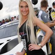 24H Nurburgring 2016 Gridgirls Bild 114